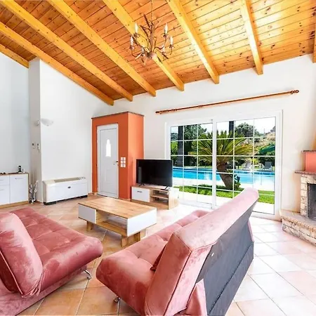 Villa Unique With Pool In Ziria *