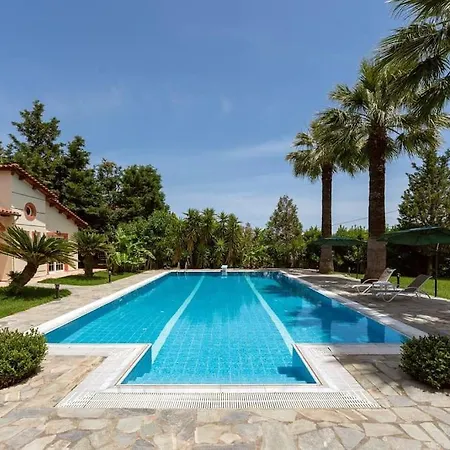 Villa Unique With Pool In Ziria *